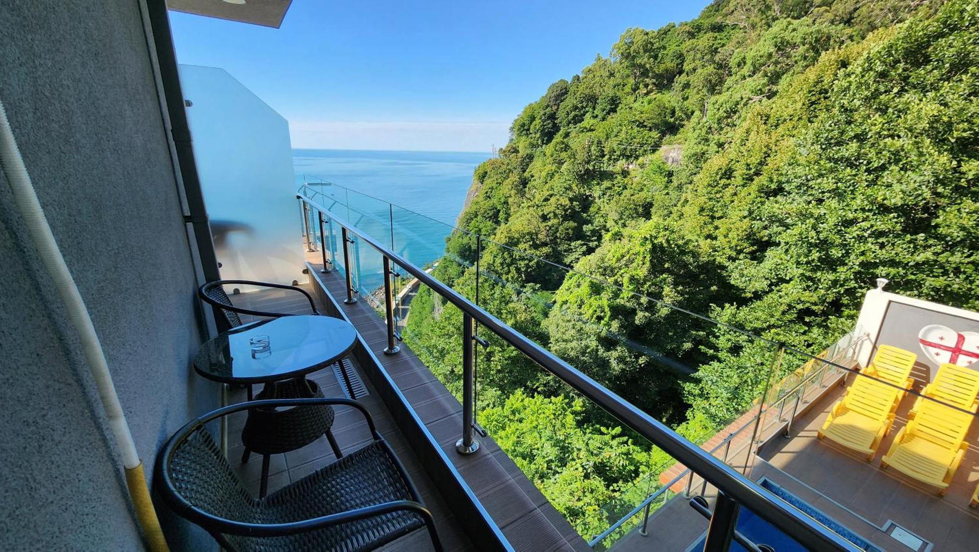 Hotel Montana Kvariati Exteriér fotografie