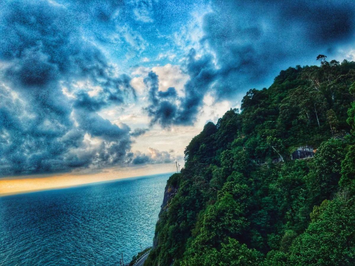 Hotel Montana Kvariati Exteriér fotografie